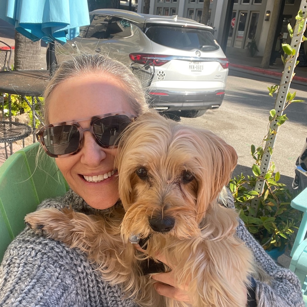 Meet your Posher, Emily